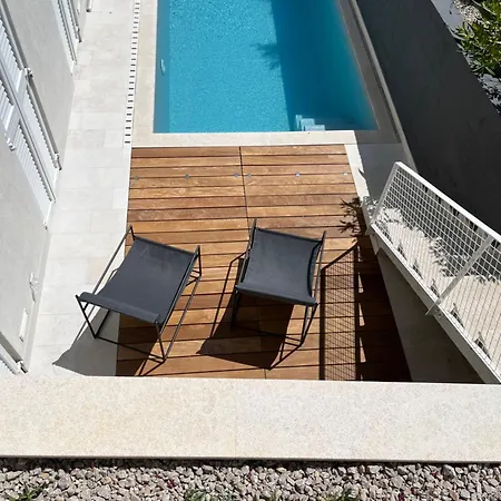 Arte Apartment